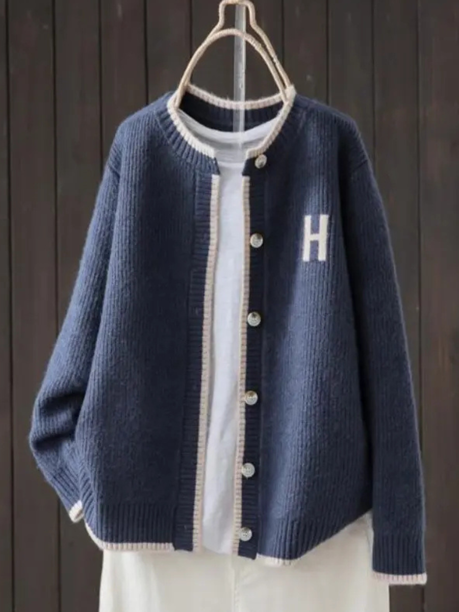 CLASSIC CARDIGAN