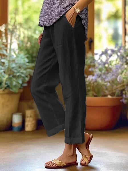 Della | Women&