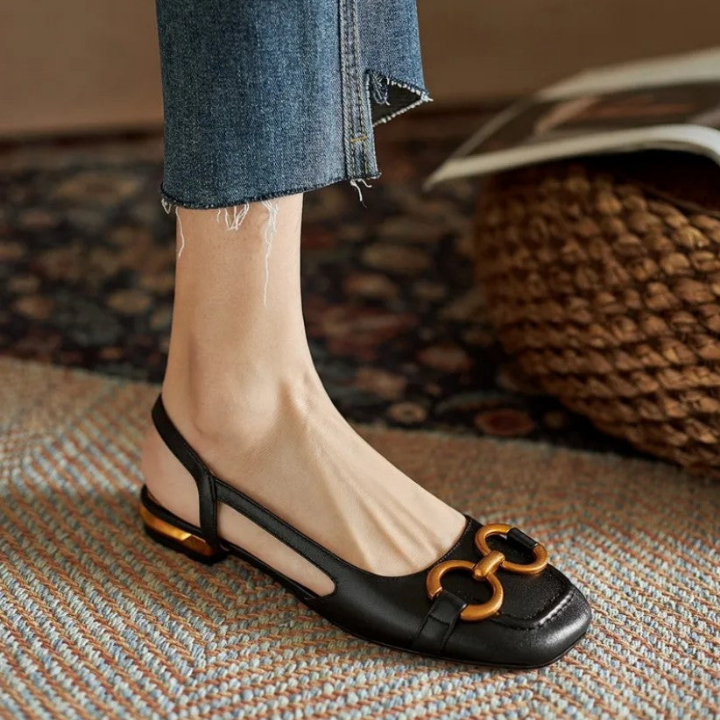 Leah | Women&