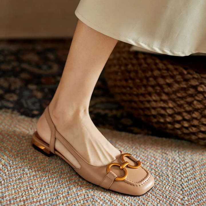 Leah | Women&