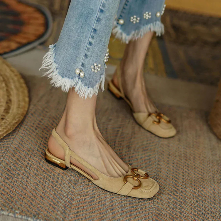 Leah | Women&